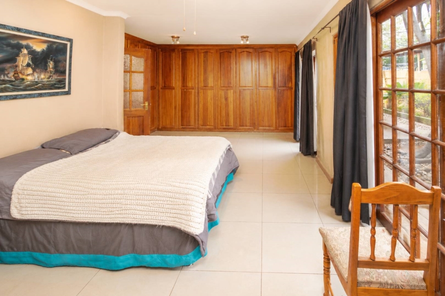 5 Bedroom Property for Sale in Schoemansville North West